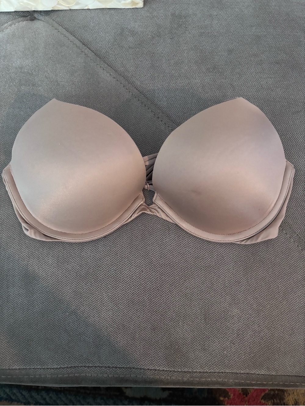 Victoria's Secret Strapless Molded T-Shirt Bra - Light Nude